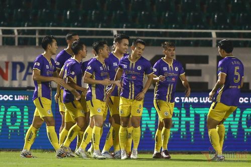 Video bàn thắng TPHCM 0-6 Hà Nội: Đội khách thắng kiểu tennis