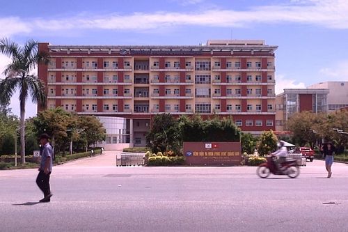 Kỷ luật 2 lãnh đạo Bệnh viện Đa khoa Trung ương Quảng Nam