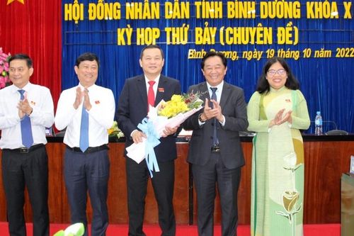Chủ tịch HĐND tỉnh Bình Dương xin thôi nhiệm vụ vì lý do sức khỏe