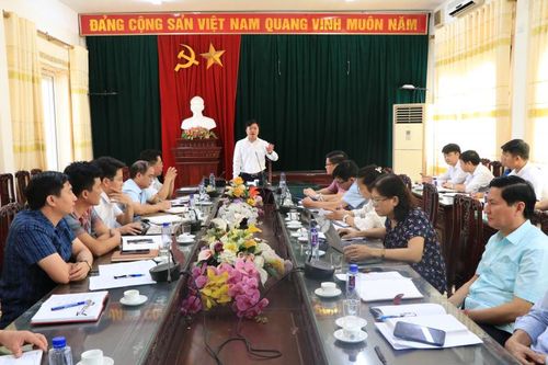 Chung tay hạn chế nhũng nhiễu, quan liêu