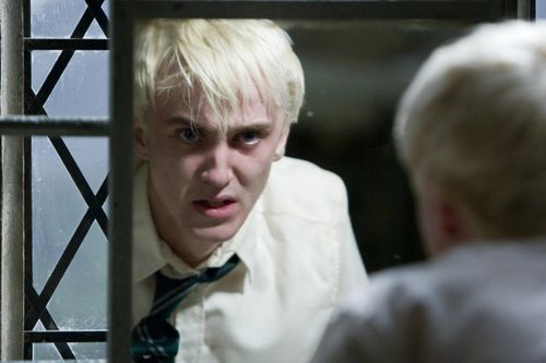 Tài tử 'Harry Potter' ba lần vào trại cai nghiện