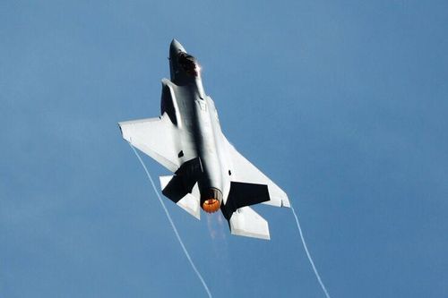 Phi công Mỹ bật ghế phóng thoát hiểm từ chiến đấu cơ F-35