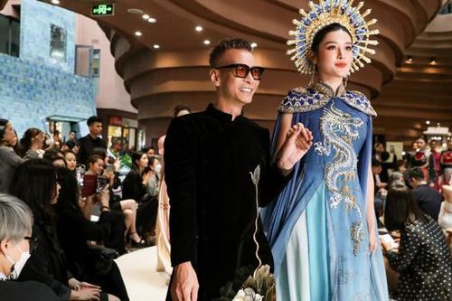 Gần 100 người mẫu diễn VC Fashion Show - Bước chân di sản
