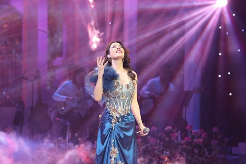 Thu Phương 'vứt bỏ sĩ diện' để hát hit của Min