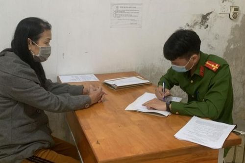 Không có việc làm, quản lí nhà nghỉ điều nhân viên nữ bán dâm