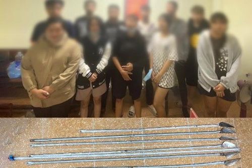 Hà Nội: Bắt nhóm thanh niên sản xuất hung khí
