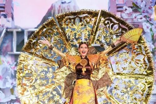 Trang phục dân tộc cồng kềnh ở Hoa hậu Hòa bình