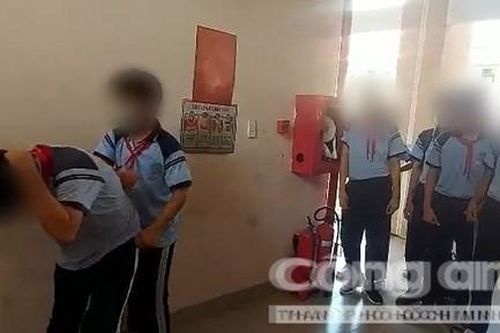 TPHCM: Nam sinh lớp 8 liên tục bị bạn lên gối, đấm vào đầu, mặt