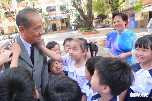 Nguyễn Ngọc Ký: Sống và viết