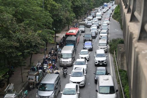 Hà Nội thu phí ôtô vào nội đô: Mục tiêu xa vời