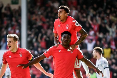 Liverpool thua bẽ bàng trên sân Nottingham Forest