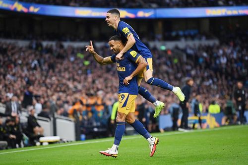 Xuất sắc hạ Tottenham, Newcastle vọt lên thứ 4
