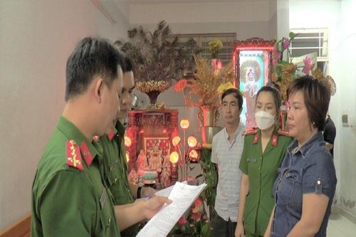 Nhận tiền đặt cọc mua đất, chiếm đoạt hơn 9 tỉ đồng