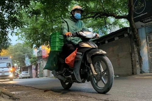 Shipper lương 20 triệu đồng/tháng nhưng sao nhiều bạn trẻ vẫn chọn làm văn phòng lương thấp hơn?