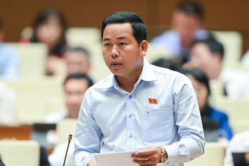 Bổ sung chính sách thu hút nhân tài, chế độ đãi ngộ cho cán bộ y tế