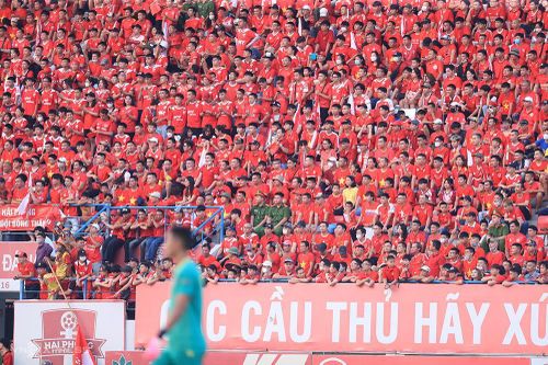 Giá bản quyền truyền hình V.League tăng lên con số không ngờ