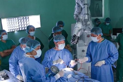 Mỏi mòn chờ… thiết bị y tế!