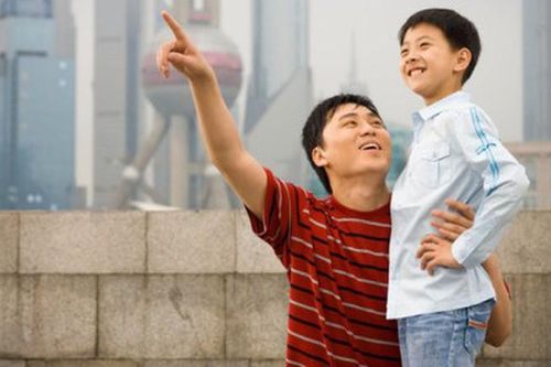 Các con đều là Tiến sĩ, người cha chia sẻ: Từ 5 tuổi trở đi, phải 'ép' con làm 3 điều