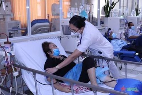 Nữ bác sĩ giỏi việc khoa