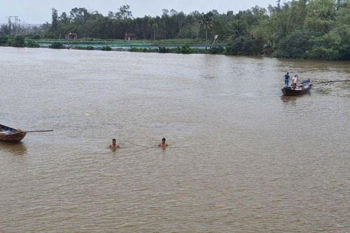Quảng Nam: Nam học sinh mất tích sau khi nói với bạn bè sẽ nhảy cầu