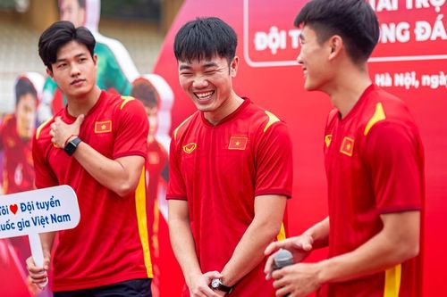 Bóng đá Việt Nam thay đổi nhờ thành công thời ông Park