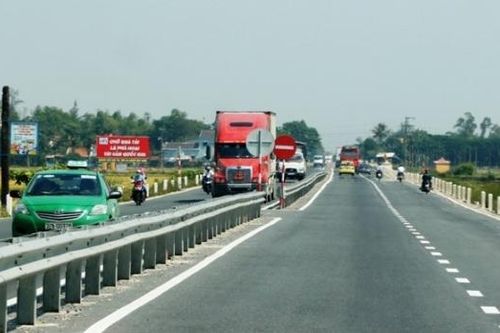 Cienco 5 bị phê bình vì chậm trễ thi công dự án mở rộng quốc lộ 1 qua Quảng Nam