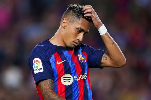 Chỉ Super League cứu được Barca