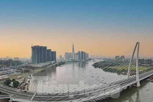 Ấn tượng những cây cầu vượt sông Sài Gòn qua góc máy flycam