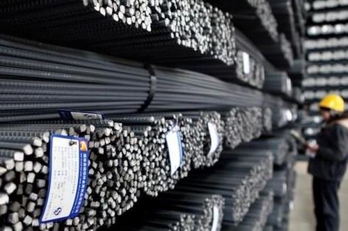 Doanh nghiệp thép đua nhau báo lỗ, hàng nghìn tỷ đồng 'đắp chiếu' trong kho