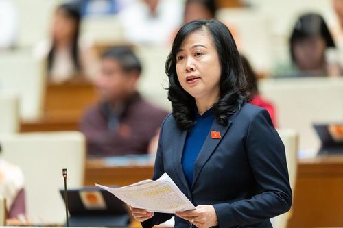 Bộ trưởng Đào Hồng Lan nêu hướng tháo gỡ các vướng mắc liên quan đến ngành Y tế trước Quốc hội