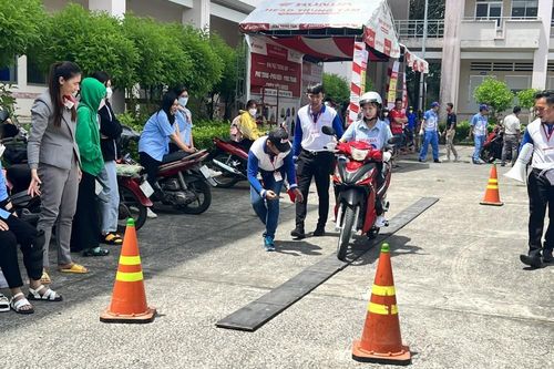 Honda Việt Nam tuyên dương các HEAD xuất sắc nhất trong hoạt động đào tạo lái xe an toàn