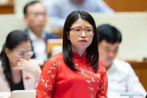 Cần có chế tài xử lý khi nghệ sĩ phát ngôn, cử xử không lành mạnh, ảnh hưởng đến lối sống của giới trẻ