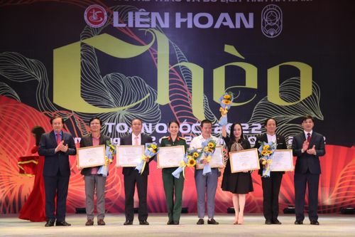 Bế mạc Liên hoan Chèo toàn quốc 2022: Tôn vinh những giá trị của nghệ thuật sân khấu truyền thống