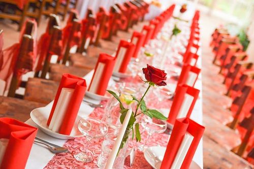 Đừng để mất hết tình cảm vì chiếc phong bì cưới
