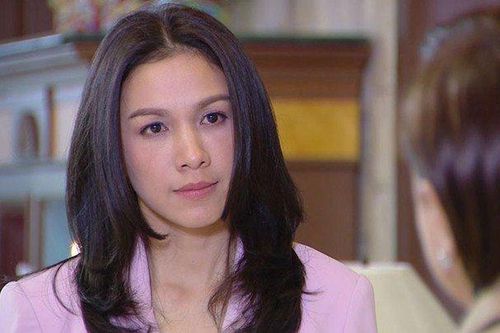Con dâu vừa sinh mổ 2 ngày, mẹ chồng đã đòi tiền thai sản