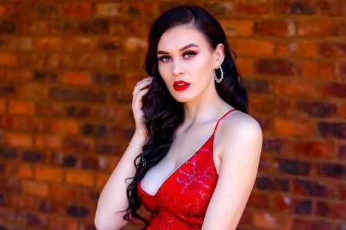 Người đẹp Nam Phi tố bị Miss Grand 2022 bào mòn sức khỏe