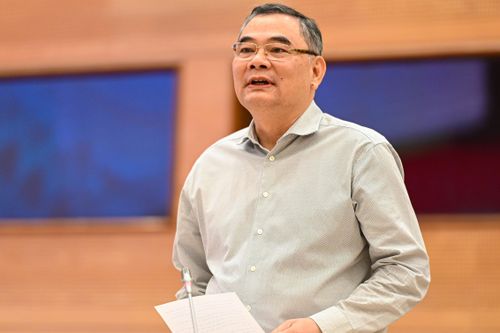 Bộ Công an: Ông Phạm Nhật Vượng không có trong danh sách cấm xuất cảnh