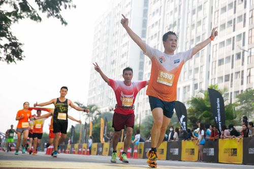 10.000 người tham dự giải chạy Longbien Marathon 2022