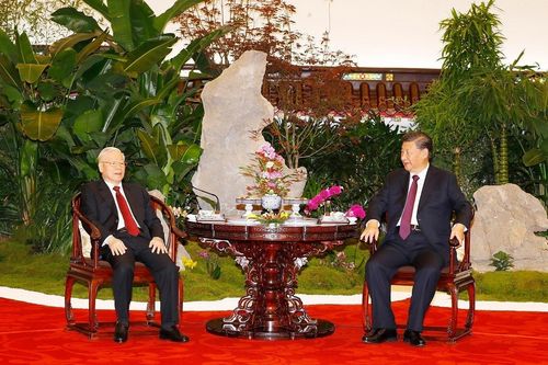 Tổng bí thư Nguyễn Phú Trọng dự tiệc trà cùng Tổng bí thư Tập Cận Bình