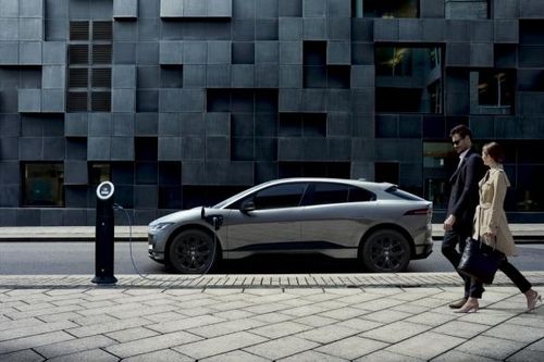 EU cấm ô tô chạy động cơ đốt trong từ năm 2035