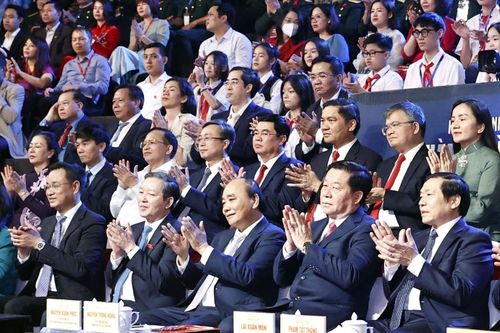 Chương trình 'Hồ Chí Minh-Hành trình khát vọng 2022'