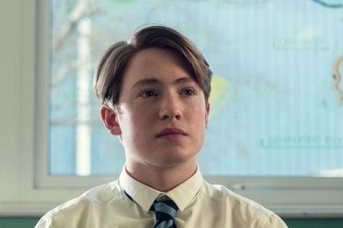 Fan 'Heartstopper' bức xúc khi Kit Connor bị dồn ép đến mức phải come out: 'Tôi song tính'