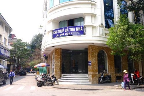 Giá cho thuê mặt bằng thương mại tăng mạnh