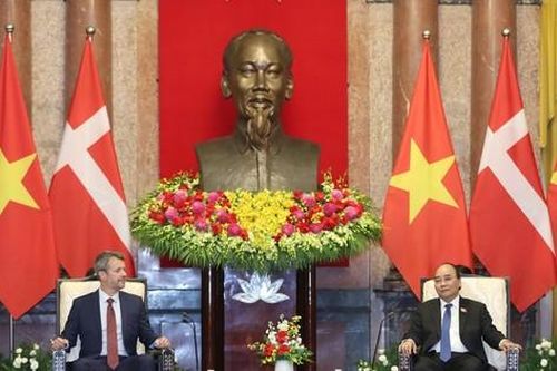 Chủ tịch nước Nguyễn Xuân Phúc tiếp Thái tử kế vị Đan Mạch Frederik