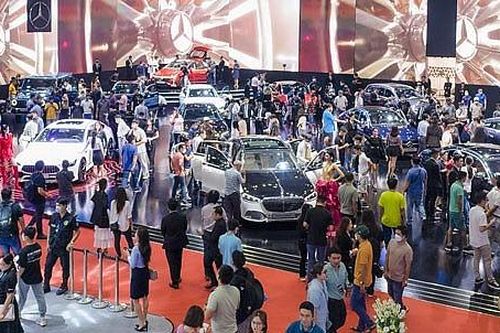 Vietnam Motor Show 2022 đạt kỷ lục bán 2.000 ô tô sau 5 ngày tổ chức