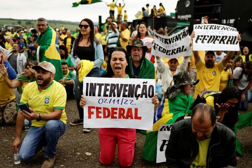 Hàng chục nghìn người biểu tình sau khi ông Bolsonaro thất cử