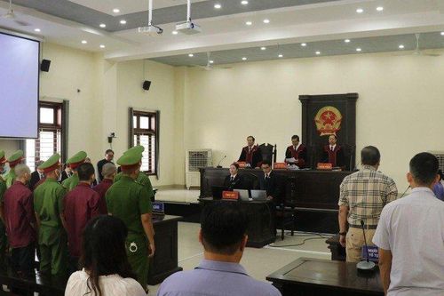 Bác kháng cáo của bị cáo Lê Tùng Vân cùng các đồng phạm
