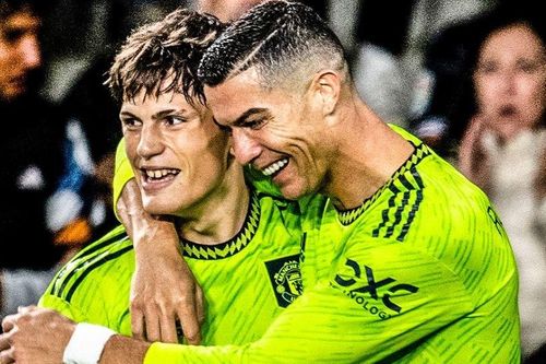 Ronaldo giúp MU hạ Real Sociedad