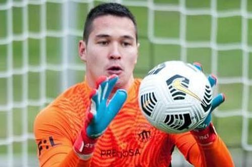 CLB V.League được đăng ký thêm cầu thủ gốc Việt