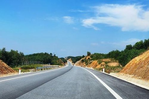 Nhìn gần cao tốc hơn 7.600 tỷ đồng vừa 'lỗi hẹn' thông xe